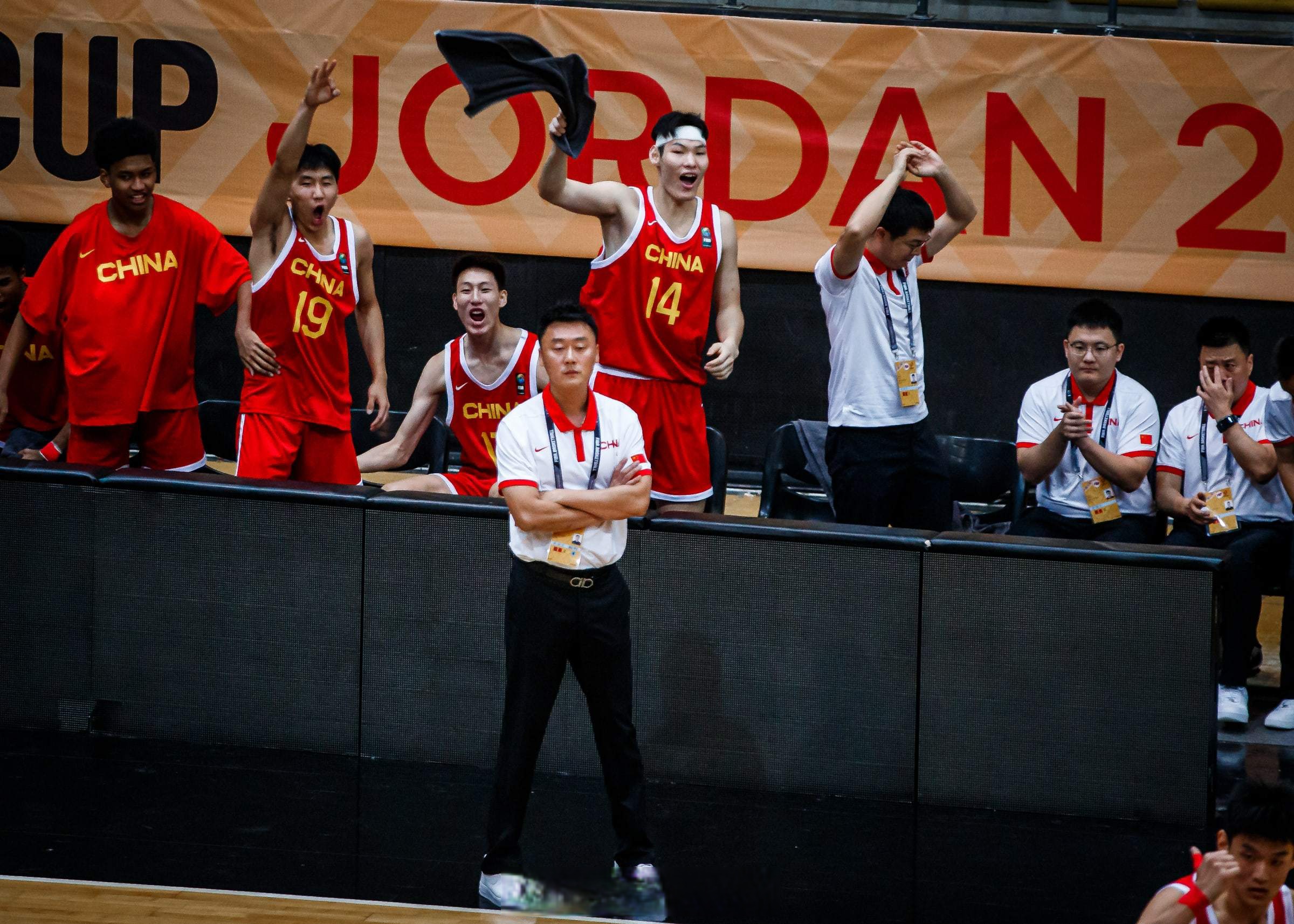 星空体育官网-达拉斯独行侠迎CBA常规赛关键赛，加时末段完成体检，赛场秩序良好，阵容厚度经受考验的简单介绍-星空体育官网